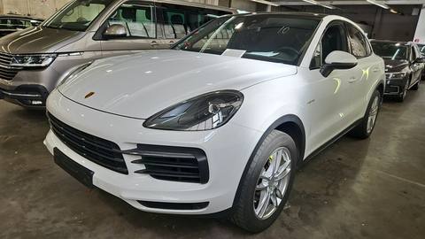 Porsche Cayenne 2022 z Niemiec