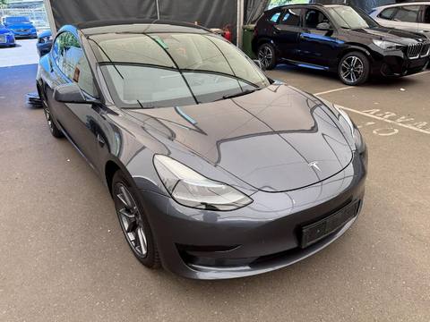 Tesla Model 3 2022 z Niemiec