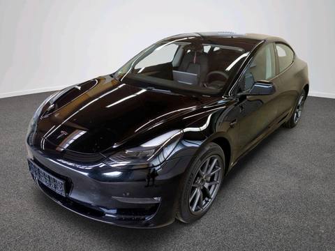 Tesla Model 3 2023 z Niemiec