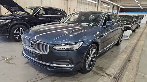 Volvo V90 2022 z Niemiec