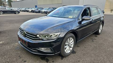 Volkswagen Passat 2023 z Niemiec